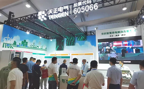 展会直击 | 鉴黄师app免费安装亮相济南光伏展，助力行业绿色低碳发展